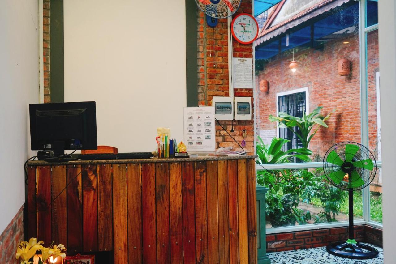SPOT ON 957 Hue Corner Hostel Exterior foto