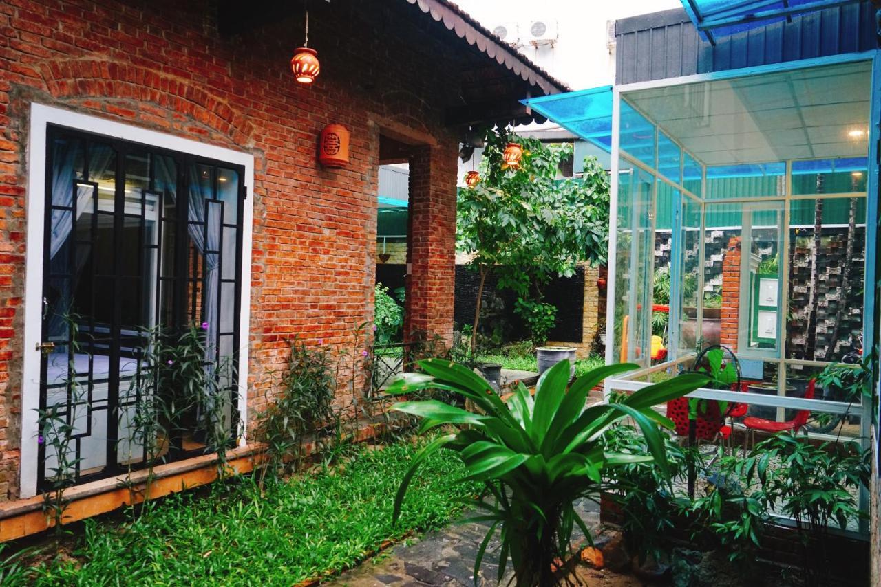 SPOT ON 957 Hue Corner Hostel Exterior foto