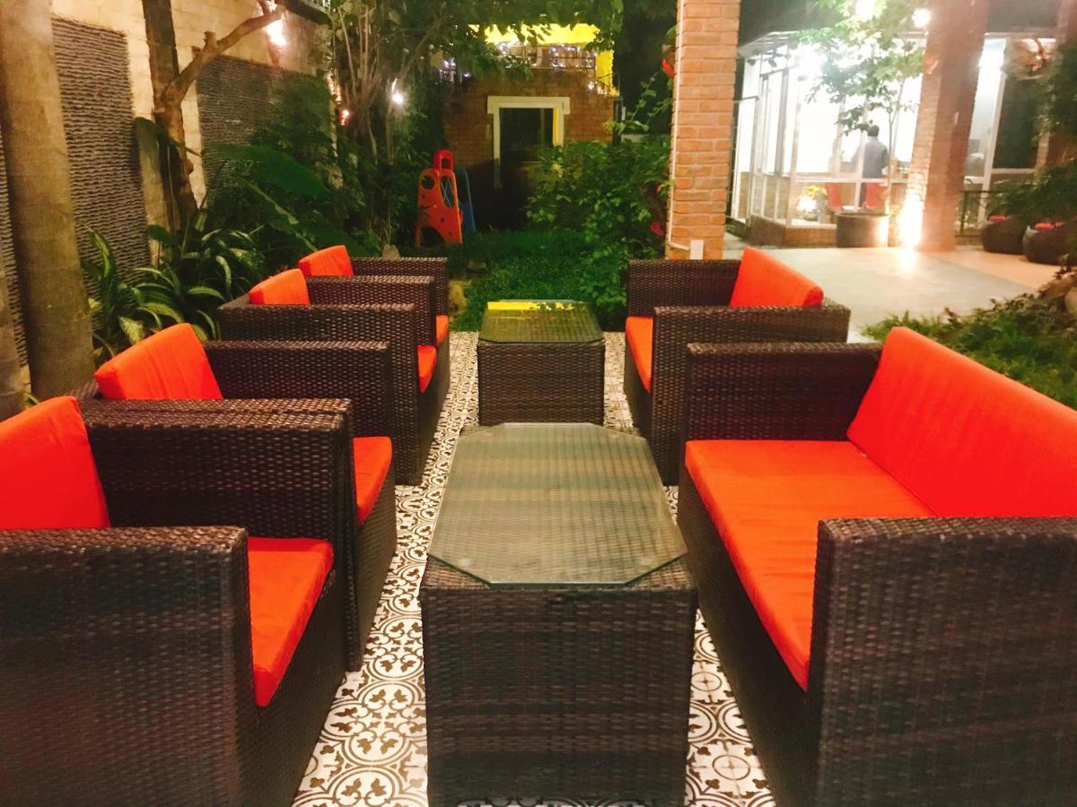 SPOT ON 957 Hue Corner Hostel Exterior foto