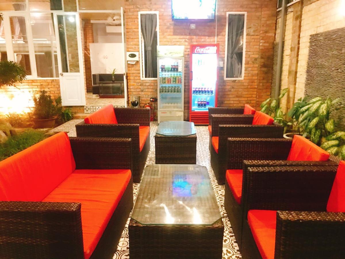SPOT ON 957 Hue Corner Hostel Exterior foto