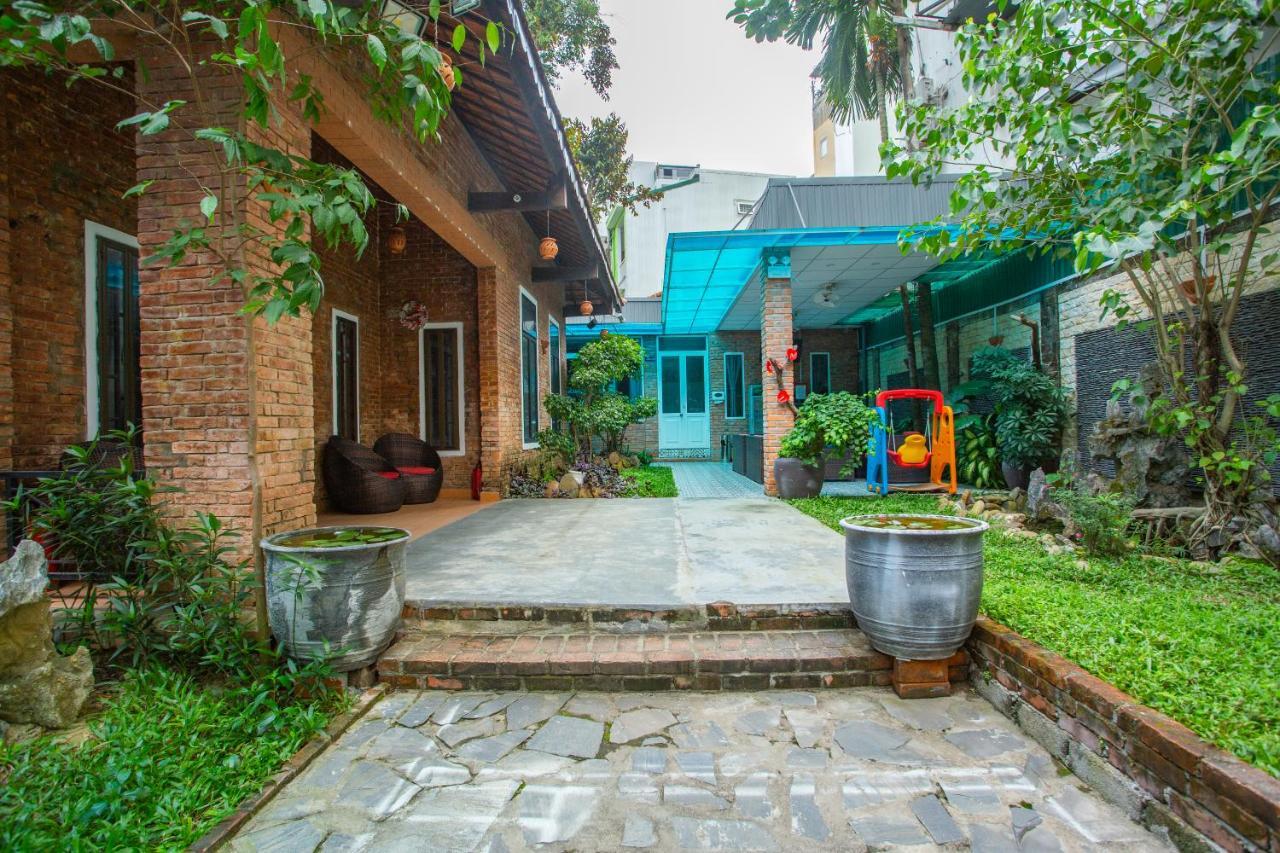 SPOT ON 957 Hue Corner Hostel Exterior foto