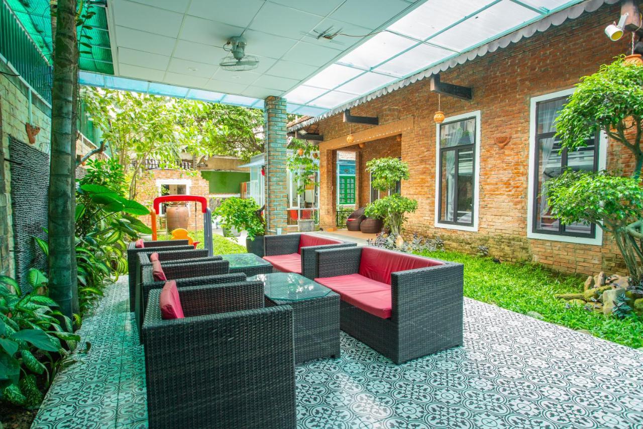SPOT ON 957 Hue Corner Hostel Exterior foto