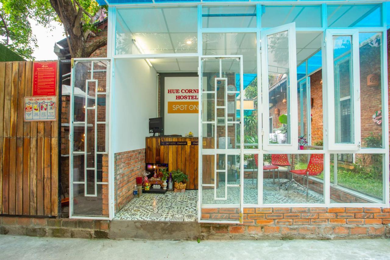 SPOT ON 957 Hue Corner Hostel Exterior foto